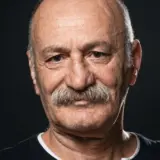 علي إركازان