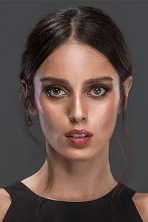الممثلة Bestemsu Özdemir