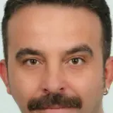 مصطفى شين