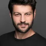 سرهات تيومان