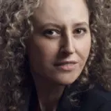 زينب دينسل